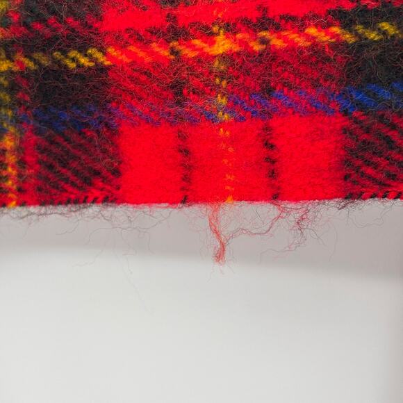 Lot of 3 Winter Scarves Knit Stripe Reindeer Fringe Red Plaid Fleece Acrylic - Picture 11 of 11